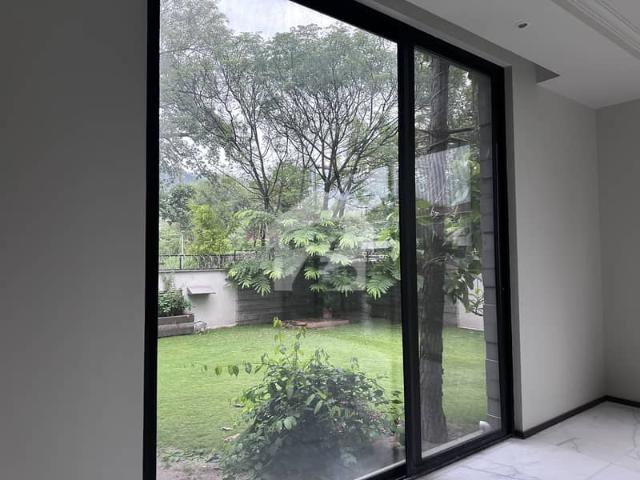 Building for sale in Islamabad
