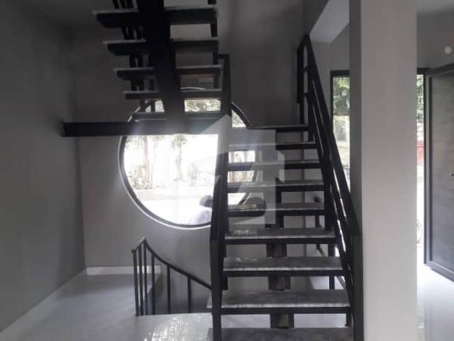 Building for sale in اسلام آباد, زون 1