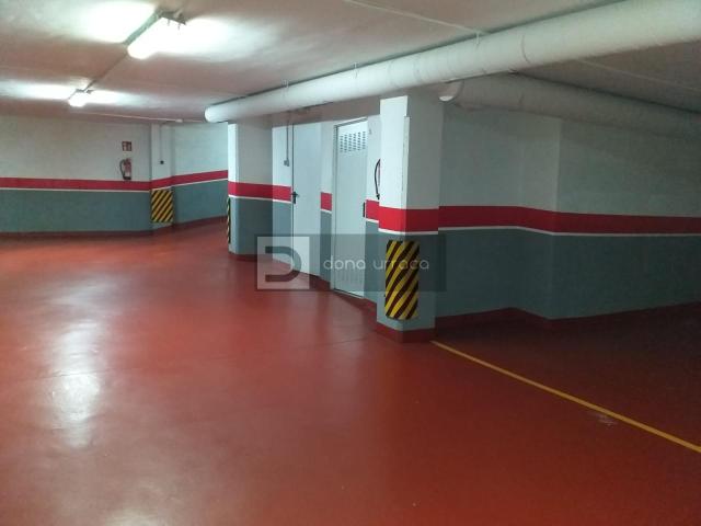 Garaje en alquiler en Couto, Ourense