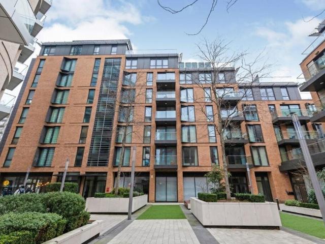 Apartment for rent in Putney Plaza, Greater London