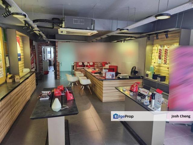 Shop for sale in Petaling, Damansara Damai