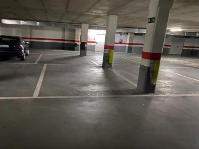 Local Comercial en alquiler en Huerta del Rey, Valladolid