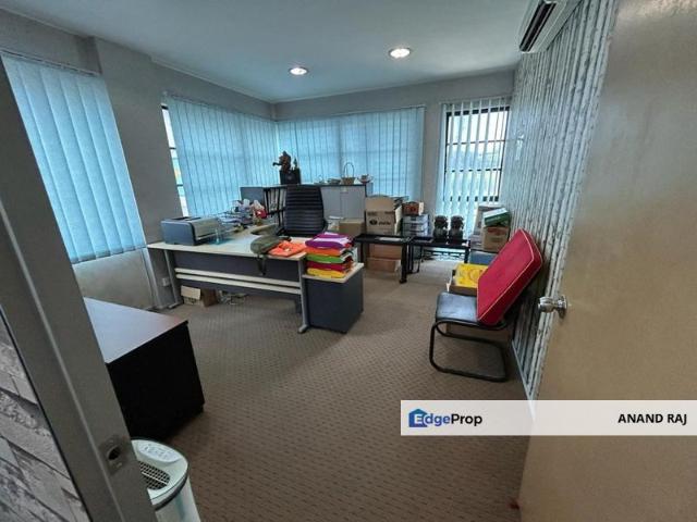 Shop for sale in Petaling, Damansara Damai