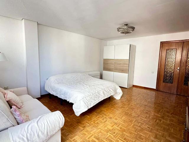 Habitación en alquiler en la Plana Alta, Valencia