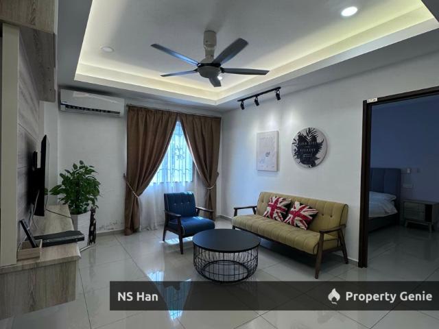 Shop Office for sale in Malaka