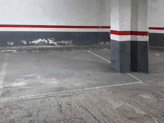 Garaje en alquiler en Nou Eixample Sud, Pallaresos, Els