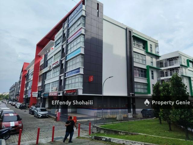 Office for sale in Kajang, Langat