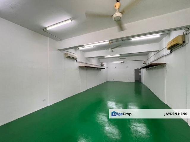 Shop for sale in Petaling, Damansara Damai