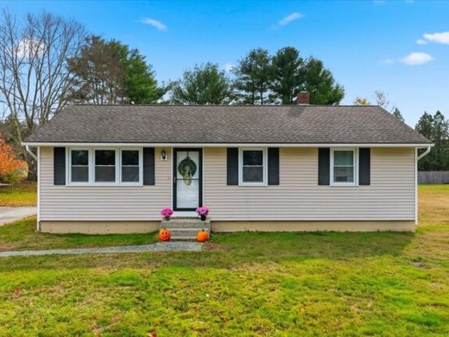 House for sale in Brooklyn, Connecticut