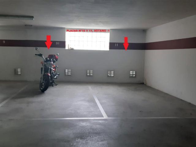 Garaje en venta en Reza, Ourense
