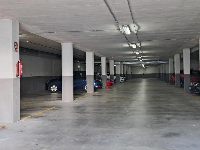 Garaje en venta en Peñacastillo, Santander