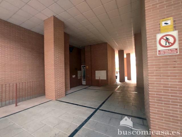 Garaje en venta en Linares, Andalucía