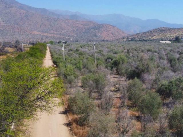 Terreno en venta en Algarrobal, Metropolitana