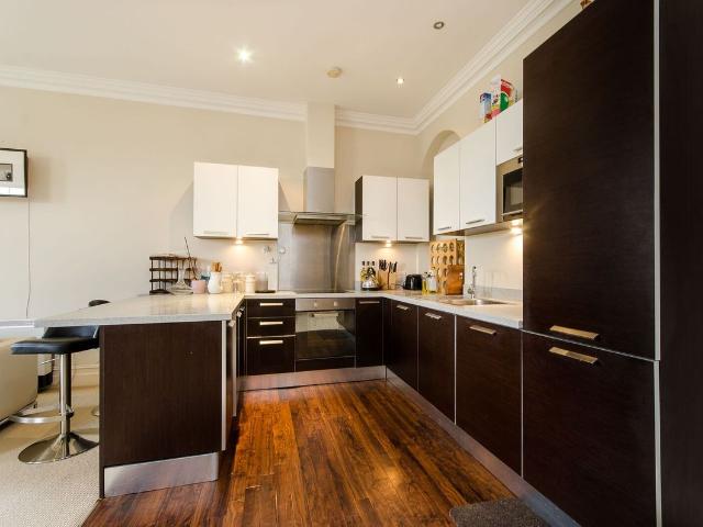 Apartment for rent in Roehampton, Greater London