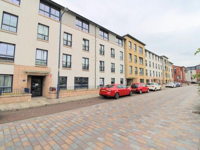 Apartment for rent in Wellmeadow, Pollokshaws