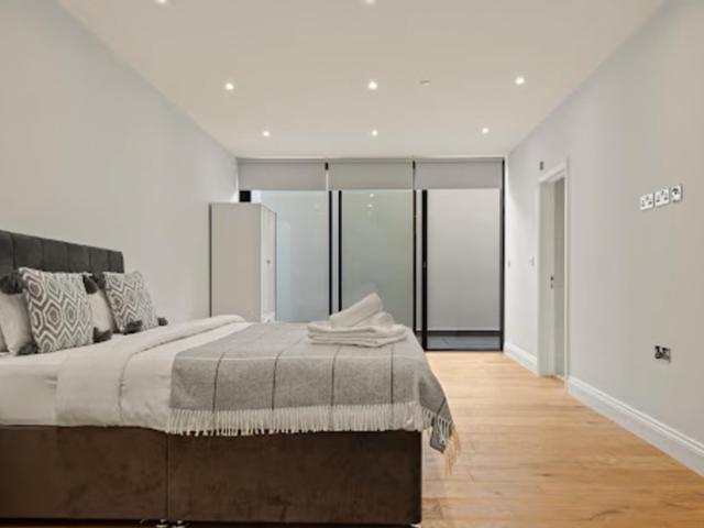 Apartment for rent in West Hackney, Greater London