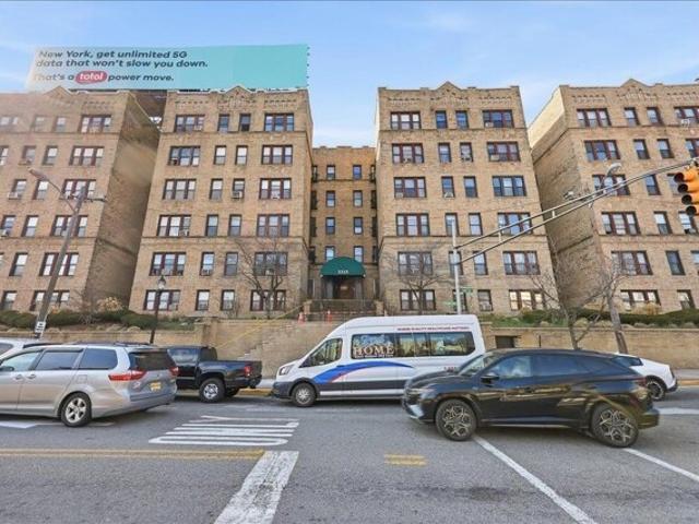 Condo for sale in Hudson, New Jersey