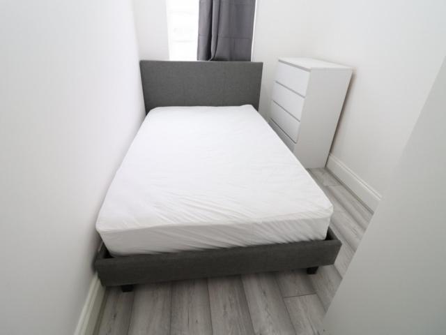 Room for rent in London Borough of Ealing, Greater London