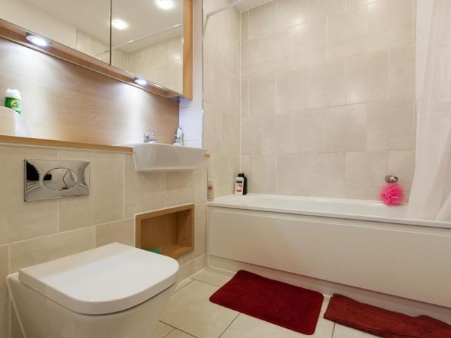 Room for rent in Bromley-by-Bow, Poplar Grove