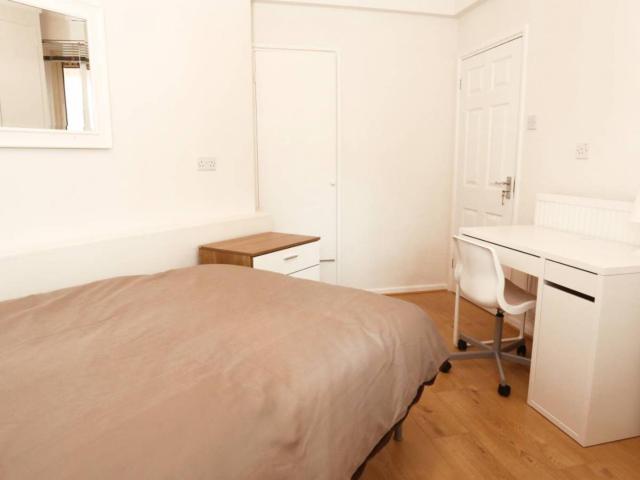 Room for rent in Bromley-by-Bow, Bow