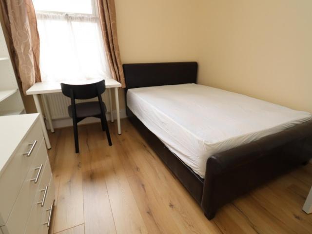 Room for rent in East Greenwich, Greater London