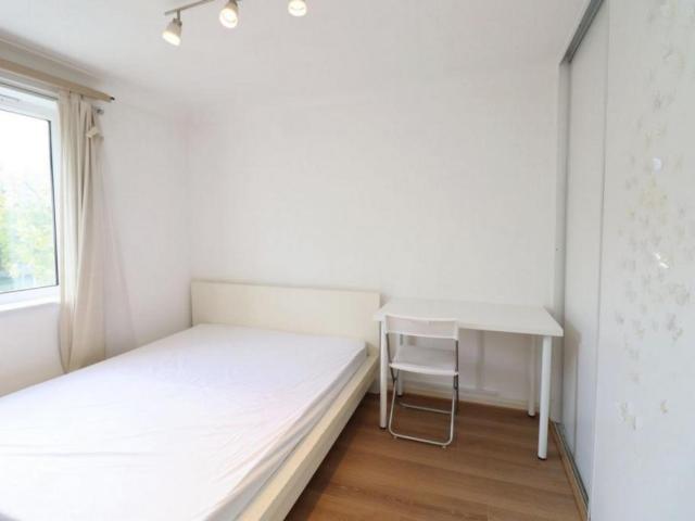 Room for rent in Aberfeldy Village, Blackwall