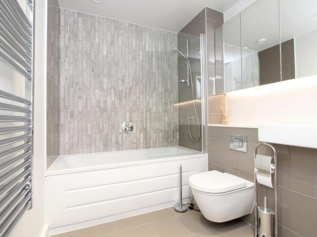 Room for rent in East Greenwich, Greater London