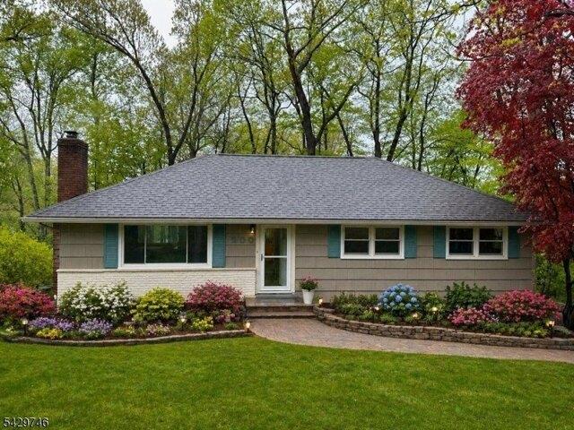 House for sale in Stirling, New Jersey