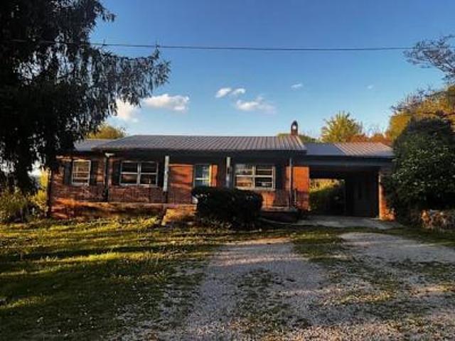 House for sale in La Follette