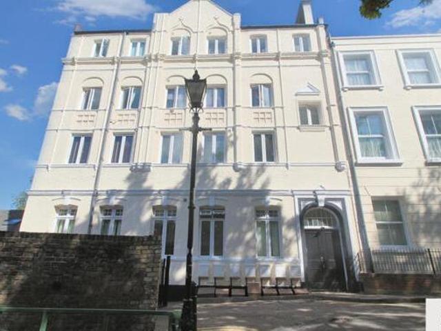 House for sale in Brompton, Gillingham