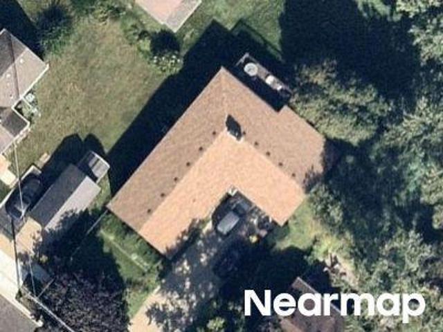 House for sale in Mchenry, Illinois