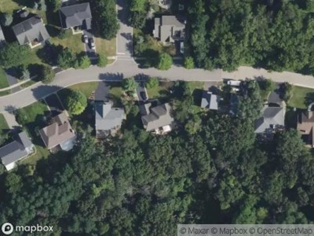 House for sale in Mchenry, Illinois