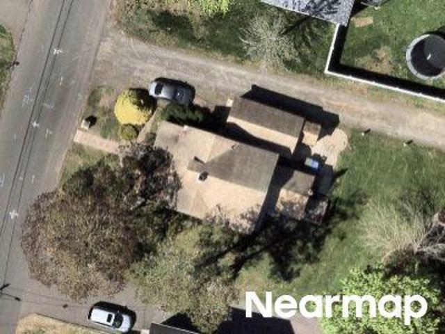 House for sale in Cromwell, Connecticut