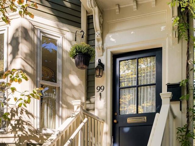 House for sale in Cambridgeport, Cambridge