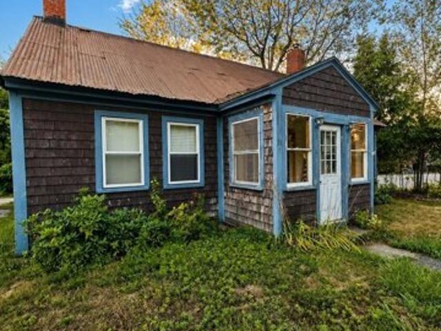 House for sale in Sanford, York County
