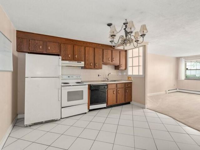 Condo for sale in Bemis, Watertown