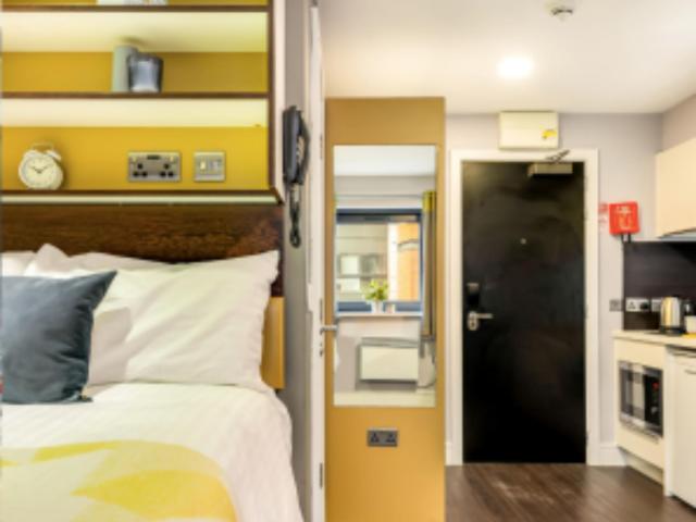 Apartment for rent in Hyde Park, West Yorkshire