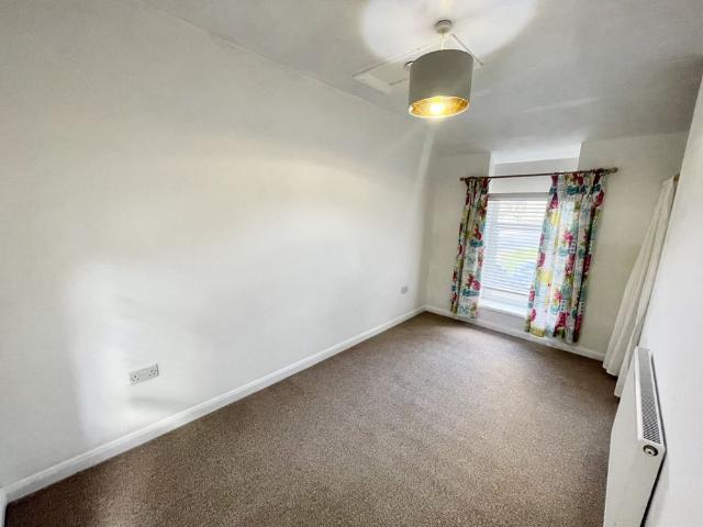 House for rent in Bronygarth, Weston Rhyn