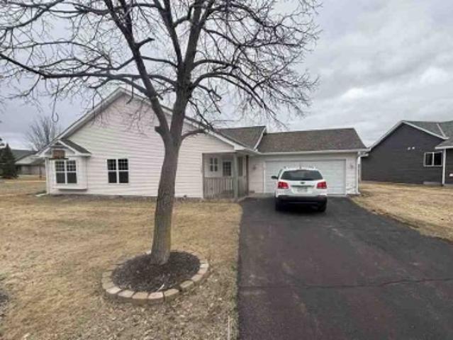 House for sale in Isanti, Minnesota