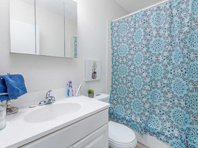 Apartment for rent in Wedgewood, Alberta