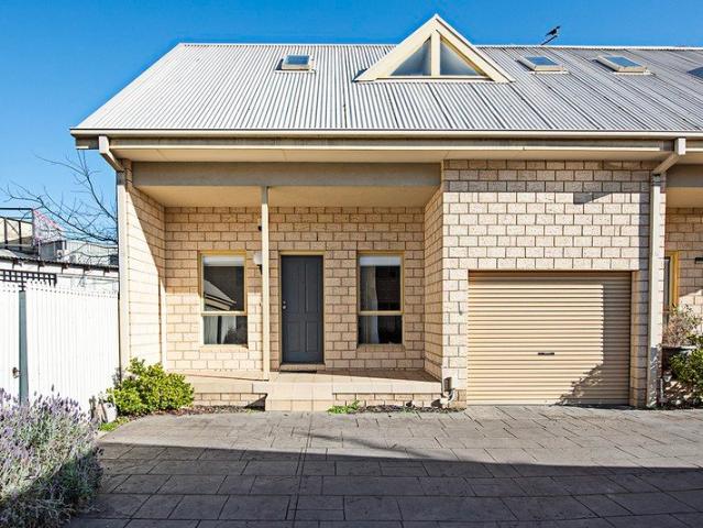 Townhouse for rent in Camerons Creek, Victoria