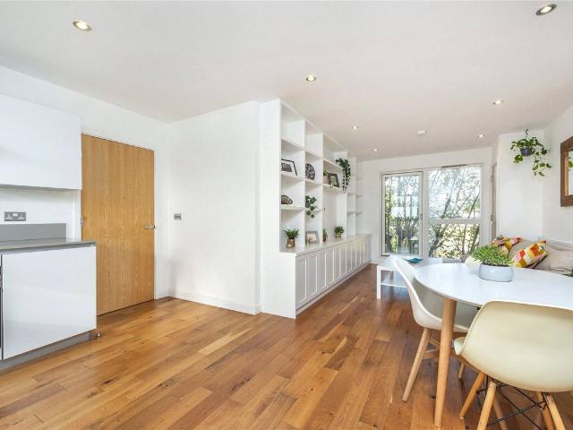 Apartment for rent in Saint Pancras, Greater London