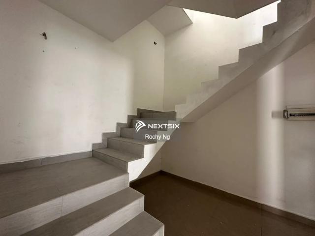 Warehouse for sale in Johor