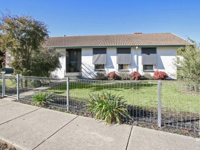 House for rent in West Wodonga, Victoria