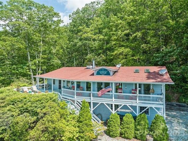 House for sale in Maggie Valley