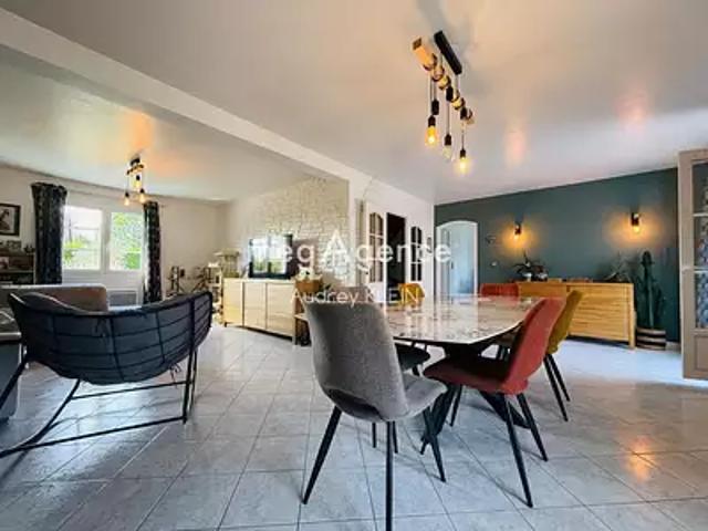 Maison vente à Plessis-Saint-Jean, Yonne