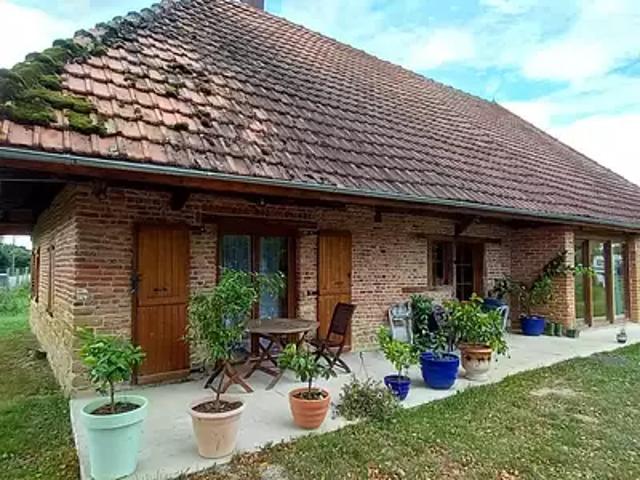 Maison vente à Dole, Pleure