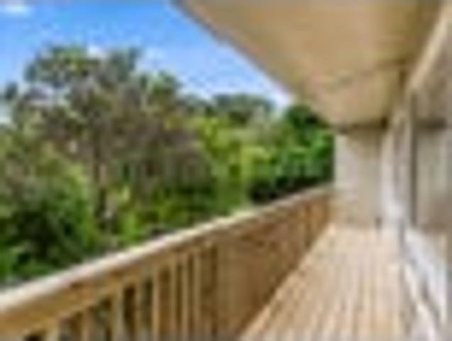 Townhouse for rent in Papakaio, Wellington
