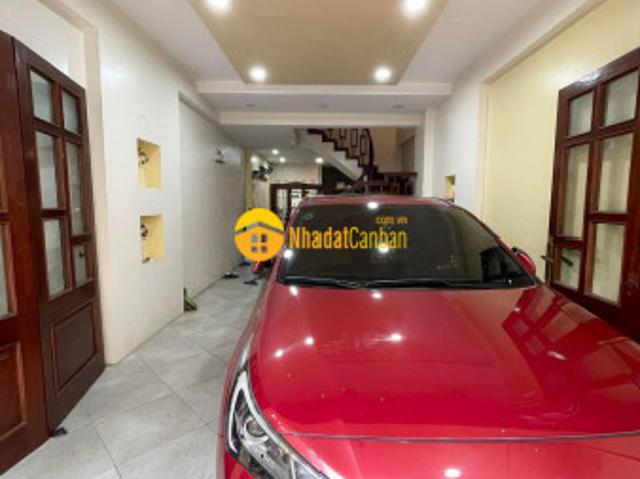 Nhà mặt phố bán