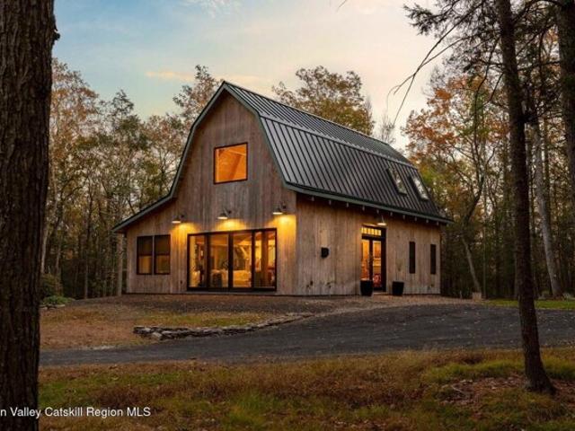 House for sale in Woodstock, New York